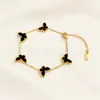 Pulseira de Concha Borboleta Dupla Face Simples e Fashion Europeia e Americana para Mulheres Titânio Aço Leve Luxo Versátil Nicho High-End Pulseira Feminina