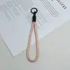 Cordón para Teléfono Personalizado de la Fábrica de Origen, Cuerda Corta Gruesa, Estilo Lujo Ligero, Adecuado para Botellas de Agua y Bolsas, Colgante de Felpa, Accesorio Multifuncional para Bolso