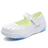 Sapatos de Verão para Enfermeiras Femininas em Estoque, com Solado Macio, Respiráveis, Confortáveis, com Tiras de Velcro, Sapatos Específicos para Enfermeiros de Hospital, Sapatos Brancos de Trabalho