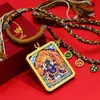 Tangka estilo Xizang Mahakala de Seis Brazos Colgante de Dios Negro de la Riqueza Semi-Pintado a Mano con Adornos Dorados Collar de Xizang Caja Gawu Fábrica de Origen
