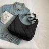 Bolsa de Tecido de Nylon Bolsa Tote Feminina Grande Capacidade Bolsa Transversal Outono e Inverno 2026 Nova Moda Versátil Bolsa de Ombro Acolchoada