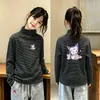Camiseta Térmica de Fleece Escovado Manga Longa Infantil Outono/Inverno Nova Estilosa Média/Grande Camada Base Listrada Infantil Top com Estampa de Desenho