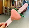 Muñeca de Peluche de Dibujos Animados para Niños Pulseras de Pareja Decoración Creativa Puesto Callejero Boda Festiva Regalos Pequeños Venta al por Mayor
