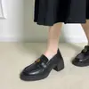 Saltos Altos de Couro Macio Estilo Britânico para o Dia a Dia, Mocassins de Calçar, Sapatos Pequenos de Couro Retrô com Salto Grosso para Mulheres, Sapatos Pequenos de Couro Camélia