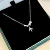 Moda China Estilo Suave Cadena de Clavícula de Bambú Flash Diamante Exquisita para Mujer Todo Fósforo Artesanía Microincrustada Cadena de Clavícula de Hojas de Alto Grado