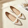 Zapatos de tacón bajo y alto planos para mujer de comercio exterior transfronterizo, nuevo modelo 2026, estilo europeo y americano, punta fina poco profunda, zapatos de charol con bloques de color