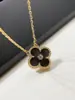 Collar Trébol de Cuatro Hojas V-Gold Bañado en Oro de 18K, Calcedonia Rojo Rosa, Ágata, Colgante de Concha Blanca, Cadena para Clavícula