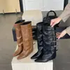 Hebilla de cinturón de cuero versión 2026 nuevo estilo, botas largas de tacón grueso para pantalones y botas de mujer, botas de chica knight calientes europeas y americanas, punta fina
