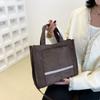 Bolsa feminina veludo cotelê 2023 nova bolsa de ombro moda coreana Mori bolsa mensageiro portátil comércio exterior uma geração de cabelo