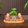 Decoración para el hogar, figuras de monjes estilo Zen, pequeñas estatuas de Buda, decoraciones para sala de estar y oficina, adornos para mesa de centro, jarrones de cerámica, paisajes en miniatura