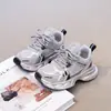 Tênis Esportivo Dad Shoes de Malha Respirável Novo Primavera/Verão 2026 Estilo Coreano Moda Feminina Sola Grossa Casuais para Uso Externo Tênis de Corrida