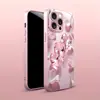 Adecuado para iPhone 17 Rosa Niebla Corazón de Cristal Pintura Metálica Funda de Teléfono Cobertura Completa 13 Agujeros Finos 16/15/14 Vidrio