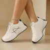 Zapatos atléticos casuales de encaje para mujer de talla grande, suela blanda, tenis cómodos de encaje de comercio exterior