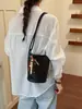 Bolsa Balde Tecida em Relevo Estilosa Coreana para Mulheres Nova Moda Verão 2026 Bolsa Versátil para Ombro Transversal