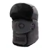 Gorro de invierno para hombres de mediana edad y mayores, un sombrero exterior cálido con forro de polar, adecuado para esquiar y proteger los oídos del frío, un sombrero de algodón