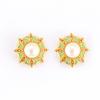 Pendientes originales de perlas de agua dulce retro para mujer, de alta gama, ligeros, de lujo, con flores de colores, estilo étnico para verano.