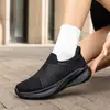 Zapatos calcetín perezoso sin cordones para parejas, zapatillas de correr ligeras, tallas grandes para mujer, zapatos para hombre, zapatillas deportivas casuales de malla tejida fly-knit al por mayor