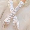 Guantes de novia de satén blanco largos vintage elegantes para cena de boda, de alta calidad, con mangas de satén para retrato.