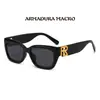 Nuevas Gafas de Sol Personalizadas Retro Europeas y Americanas para Mujer, Gafas de Sol de Moda Tendencia para Viajes, Fiestas, Fotografía Callejera Fabricantes Venta al por Mayor