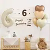 Juego de 10 Globos para Fiesta de Cumpleaños Estilo Ins, Globos de Foil de Número de 32 Pulgadas Color Crema, Pegatinas de Número de Fieltro