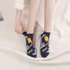 Calcetines de dibujos animados Simpson lindos de anime de boca poco profunda para barco fabricantes al por mayor