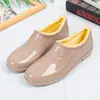 Botas de Lluvia para Mujer Suela Plana Zapatos de Goma para Cocina Boca Baja Forro de Felpa Cálidos Caña Baja Antideslizantes Cortos Zapatos de Protección para el Trabajo Zapatos Impermeables