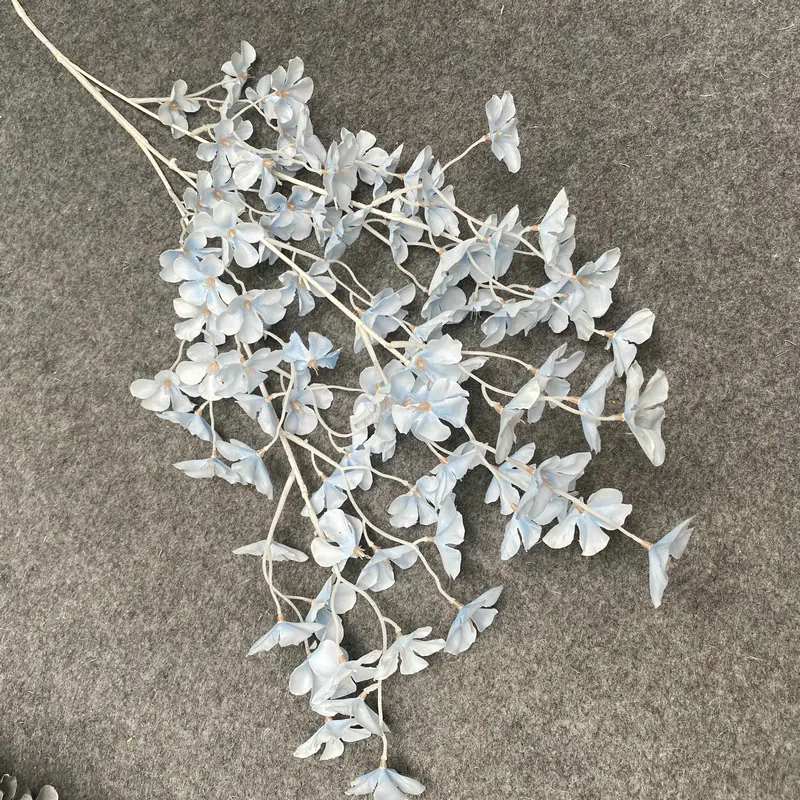 浅蓝