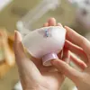 Taza de Té con Mariposas de Cortina de Perlas de Pie Alto y Boca de Flor Estilo Dinastías Tang y Song, Juego de Té Kung Fu, Taza de Maestro Cerámica para el Hogar, Taza de Cata, Taza Individual