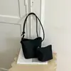 Bolso Pequeño Retro 2026 Nuevo para Mujer Otoño Invierno Versátil Temperamento Estilo Coreano ins Diseño de Nicho Bolso de Hombro Bolso Cruzado