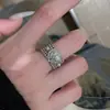 Como una Mariposa en la Naturaleza, Anillo Vintage con un Estilo de Dinero Viejo a la Moda, Anillo Dorado con un Toque de Lujo Ligero y Sensación de Alta Gama, Anillo Abierto