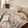 Juego de ropa de cama de cuatro piezas estilo vintage francés, 100% algodón y lino, funda de edredón de encaje de algodón puro, juego de tres piezas de sábana para dormitorio, sábana bajera
