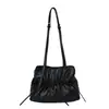 Bolso Tote Único con Lazo para Mujer, Nuevo Modelo de Verano 2026, Bolso de Hombro de Alta Gama, Bolso Versátil para el Hombro para el Uso Diario
