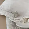 Anillo de Moneda Texturizado Ancho para Mujer, Diseño de Giro Geométrico, Anillo Abierto Versátil Apilable de Moda Nuevo, Anillo para Dedo Índice, Moderno