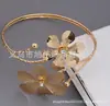 Anillos de Brazo al por Mayor del Fabricante, Joyería de Mano de Hoja Metálica, Anillos Pulsera, Accesorios Exquisitos, Pulseras que se Pueden Usar como Alzapaños de Cortina
