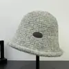 Sombrero de Pescador de Lana de Alta Calidad para Otoño e Invierno, Sombrero de Cubo Cálido de Punto para Mujer, Estilo Coreano, Temperamento, Logo Pequeño, Color Sólido
