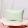 Bolso de Mano de Gran Capacidad con Acabado de Lujo, Bolsa Organizadora de Maquillaje de Color Caramelo, Bolso Portátil de Viaje para Mujer, Bolso Pequeño Tipo Dumpling al por Mayor