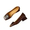 Zapatos de Cuero Cuadrados de Tacón Medio Estilo Francés para Mujer, Novedad Otoño 2025 Piel Suave Poco Profundos Slip-On Retro Zapatos de Abuela