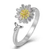 Anillo de Crisantemo Elegante Simple Bicolor Electrochapado Abierto Dulce Fresco Girasol Margarita Hoja