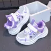 Sandalias Deportivas para Niñas 2026 Verano Nuevos Zapatos de Malla Transpirable Suela Suave Antideslizantes Versátiles Zapatos Casuales para Niños Zapatos de Papá