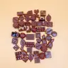 Novo Brinquedo Alimentício Simulado de Chocolate Acessórios Pingente Peças de Resina Série de Cores de Chocolate Misturado Alimentos Simulados Atacado