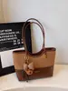 Bolsa de Mano Estilo Coreano para el Trabajo y el Viaje al Trabajo Bolso de Hombro de Gamuza Patchwork de Nicho Nuevo Modelo Invierno 2025 Bolso de Mano para Mujer