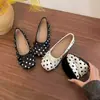 Sapatos rasos com laço de bolinhas, sola macia, confortáveis, adequados para usar no escritório, no trajeto e em ocasiões casuais, bico quadrado, estilo Mary Jane de outono, sapatos femininos