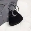 Bolso de Mano de Felpa Moda Otoño Invierno Transfronterizo 2026 Nuevo Super Caliente Versátil Bolso de Hombro Simple Gran Capacidad Bolso Cruzado
