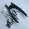 Acessórios para motocicletas off-road: Conjunto completo da montagem do braço oscilante traseiro, incluindo garfo traseiro espessado e reforçado e suportes de montagem, adequado para bicicletas de alto desempenho de pequeno a médio porte.