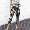 Calça Xadrez Nova 2024 Feminina Europeia e Americana Calça de Perna Afunilada Cintura Alta Elástica Xadrez Calça Casual Calça Transfronteiriça Amazon