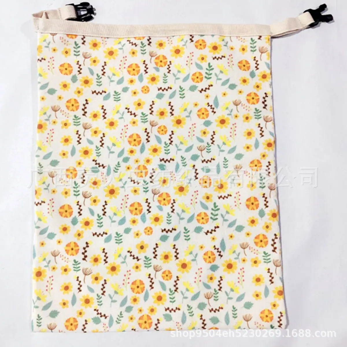 小花朵.png