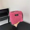 Bolsas de Mujer Transfronterizas 2026 Nueva Moda Casual Bolso de Mano de Felpa Bolso Cruzado Pequeño Cuadrado Venta al por Mayor