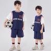 Traje de Ropa Infantil para Niños Traje Deportivo Verano Infantil Secado Rápido Niños Medianos y Grandes Manga Corta Pantalones Cortos Uniforme de Baloncesto Conjunto Falso de Dos Piezas
