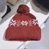 Gorro de Punto Jacquard con Bola de Pelo Estilo Coreano Nuevo Otoño e Invierno 2025 al por Mayor para Mujeres con Circunferencia de Cabeza Grande y Rostro Pequeño Gorro de Lana