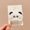 Broche de pelúcia fofo de desenho animado para mulheres, perfeito para outono e inverno, um acessório fresco e estiloso para bolsas, doce e simples, versátil e ideal para roupas e acessórios DIY